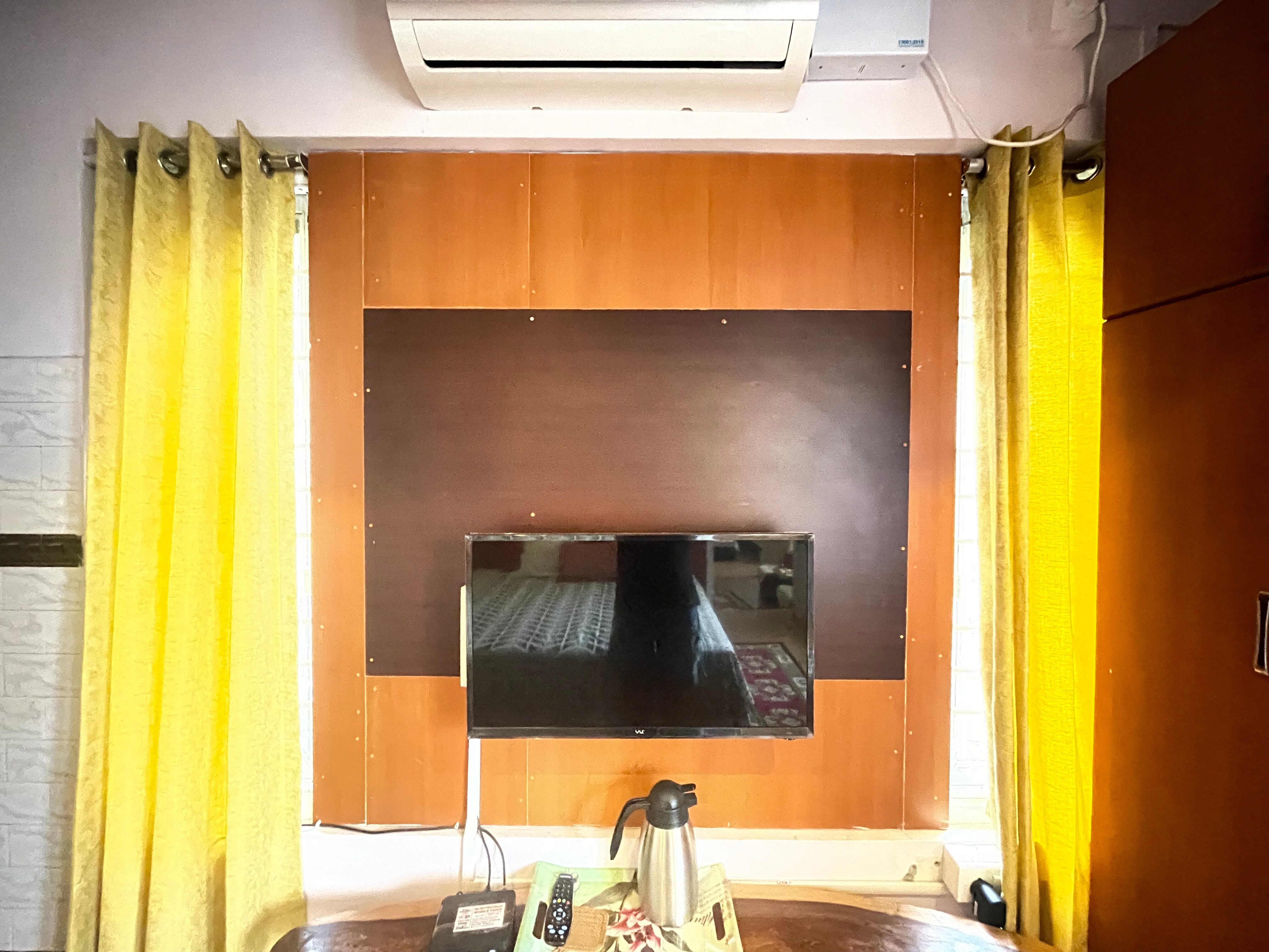 Parizat Homestay - Savera Room - Tap to explore photos