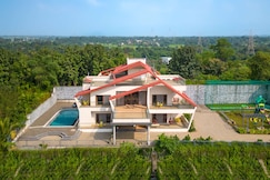 StayVista at Amorist Villa, Neral