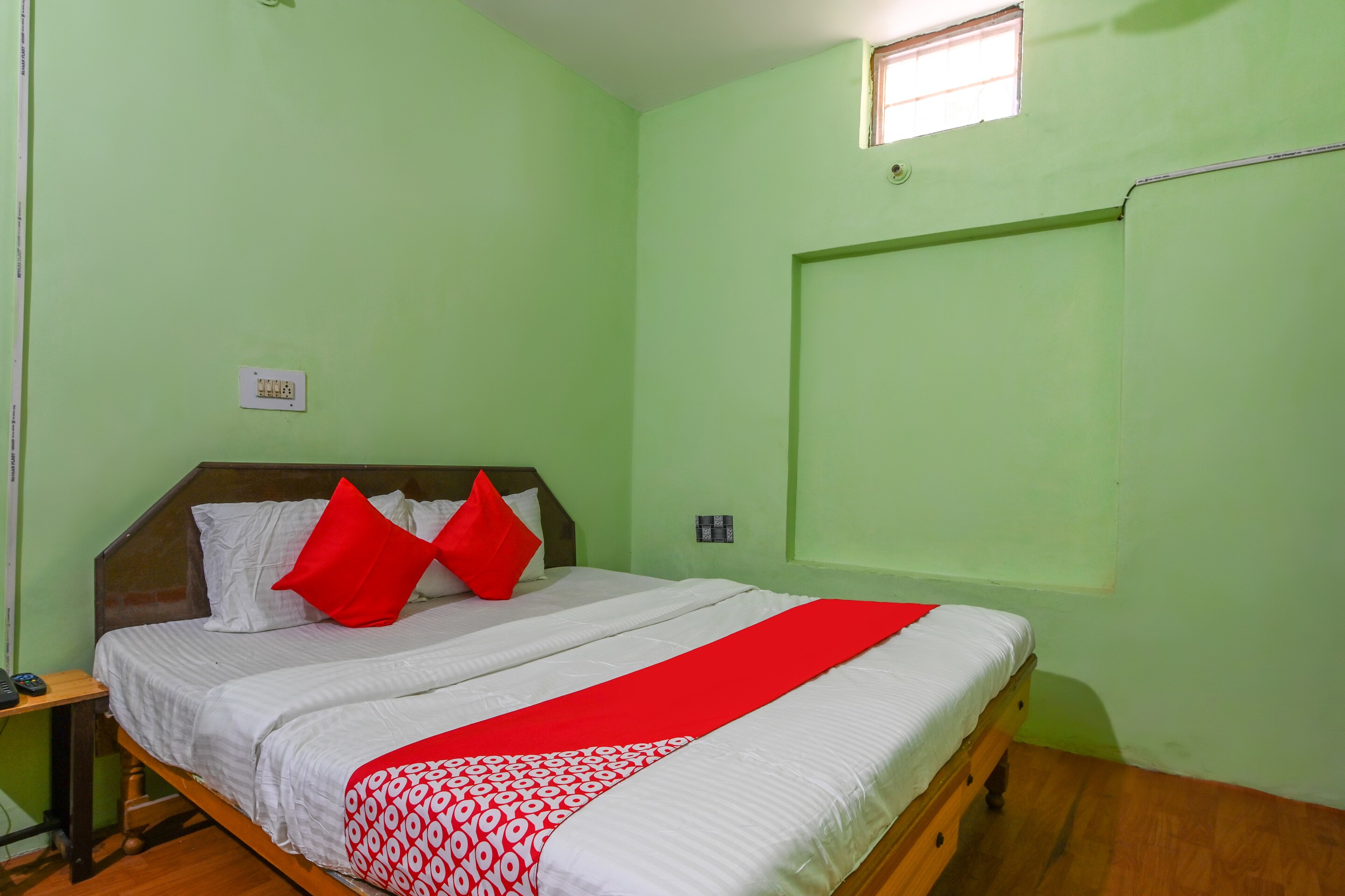 Hotel O Shivani Homestay - Tap to explore photos
