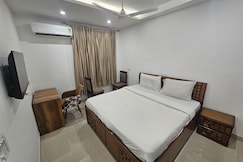 The Oscar East of Kailash, Delhi