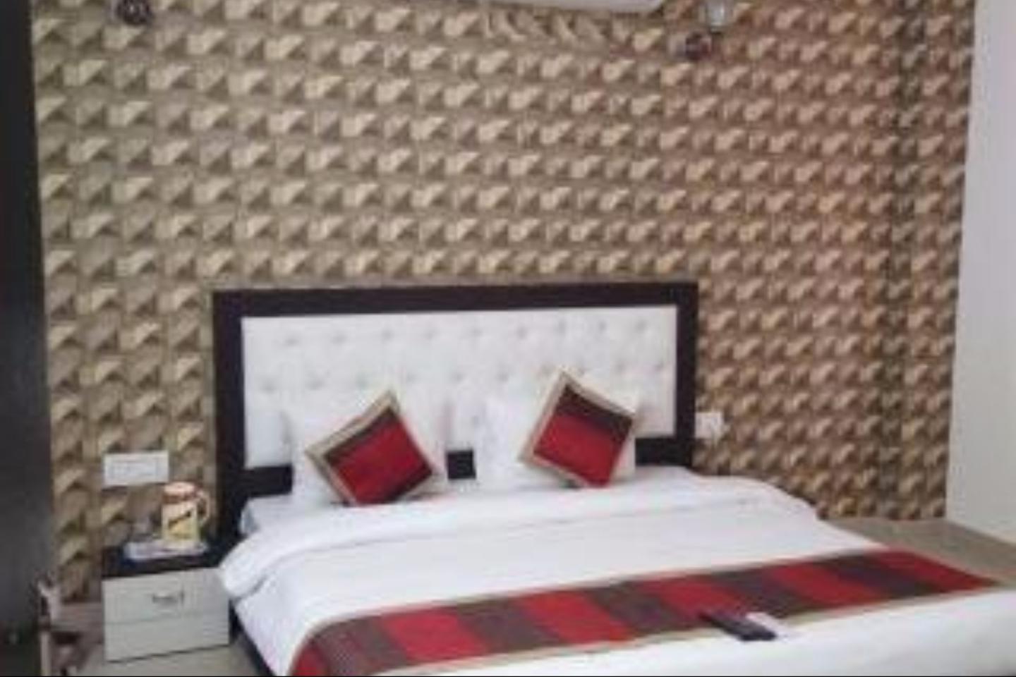Atithi Inn Guest House - Tap to explore photos