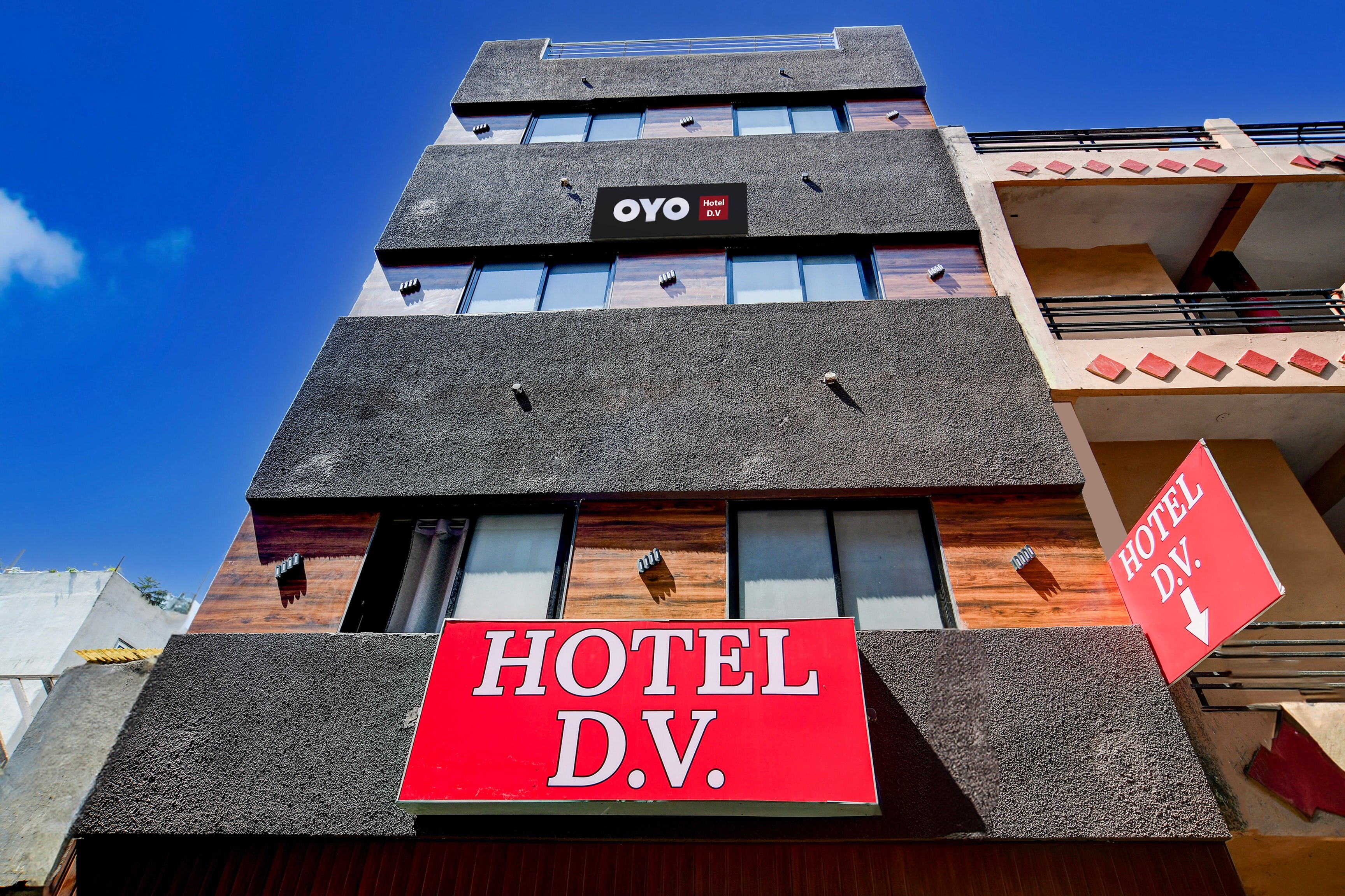 Hotel O D.V Near Medanta Hospital Indore - Tap to explore photos