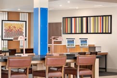 Holiday Inn Express & Suites Austin North, Austin, Texas
