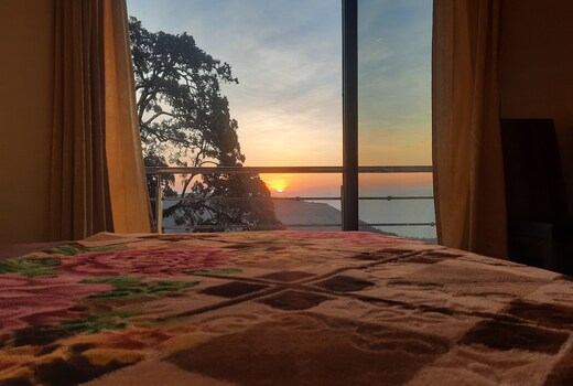Gokul Valley View Homestay | Rooms & Caretaker