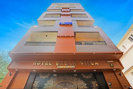 FabHotel Dream Villa