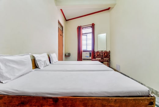 SPOT ON Hotel Sitaram Palace