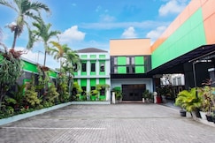 Townhouse Oak Pancanaka Malioboro Hotel, Bantul