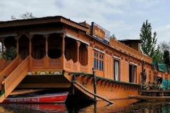 The Martins group of houseboats, Srinagar