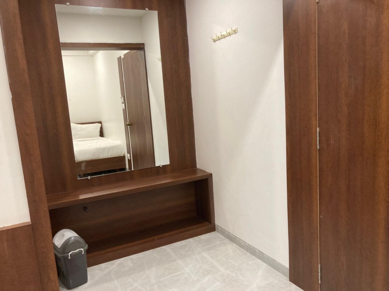 Hotel Raviera Inn 2