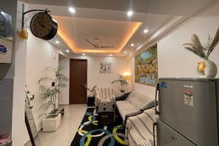 2BHK near Saket Metro Select Citywalk, Delhi
