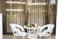 Cozy Tropical Stay Pool Balcony Calangute, Goa