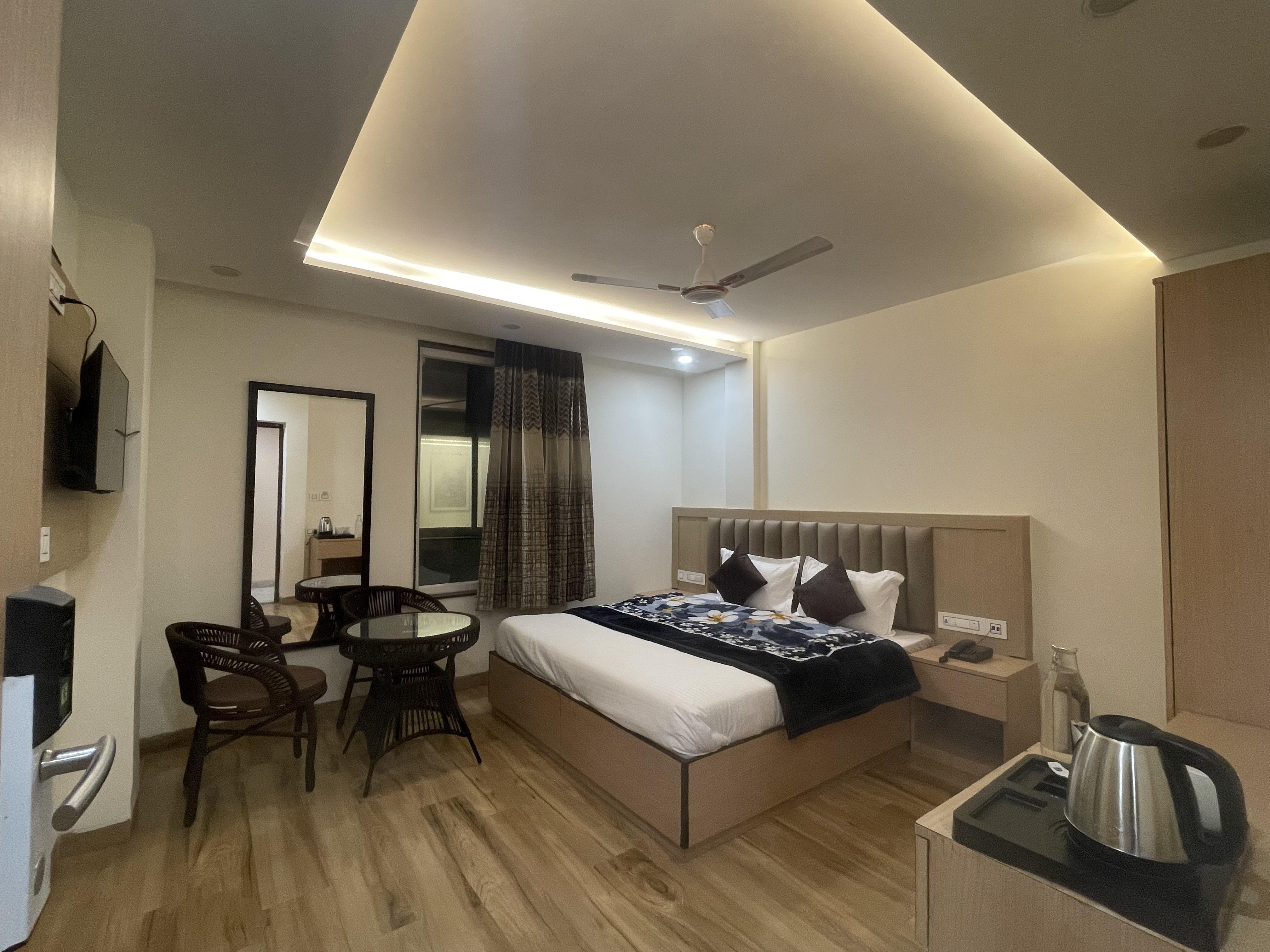 Hotel Budha Valley - Tap to explore photos