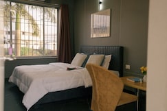 SHREE LODGING & BOARDING, Thane