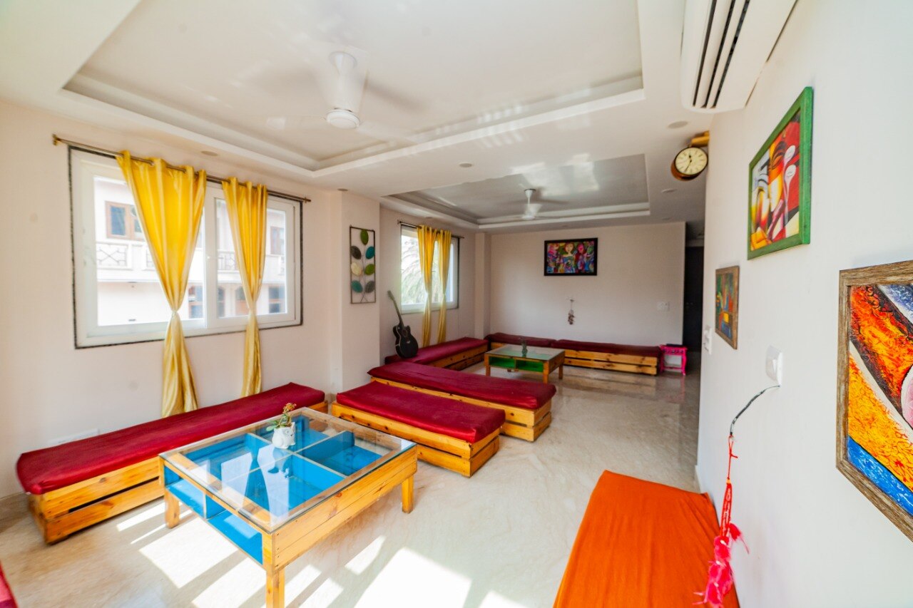 The Laughing Stork Hostel - Tap to explore photos