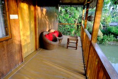 Keya Pata Nouka, Uluberia