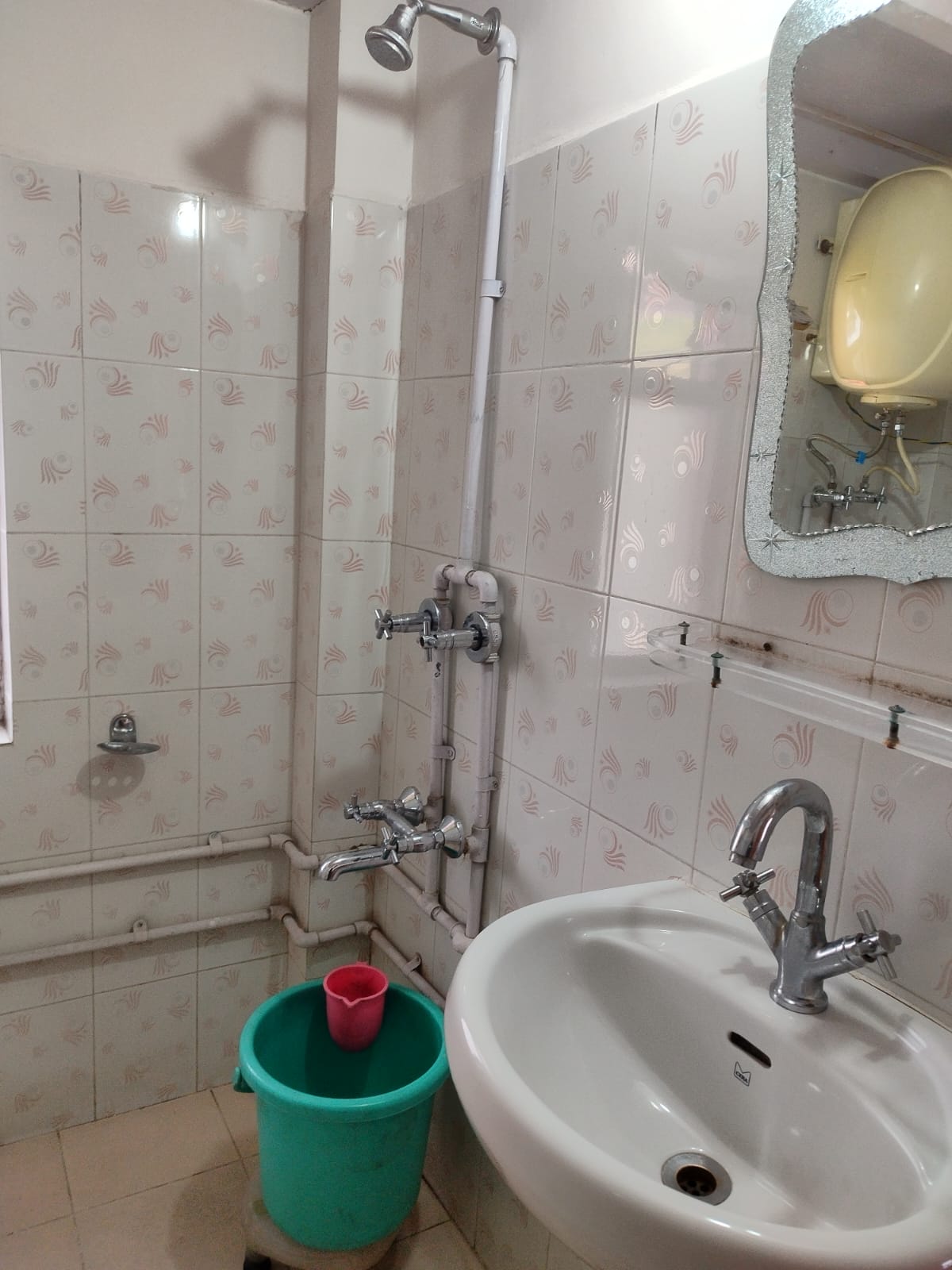 Triveni Guest House - Tap to explore photos