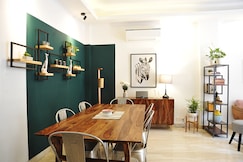 Explore City from Boutique and Charming 2 Bedroom Apartment, Delhi