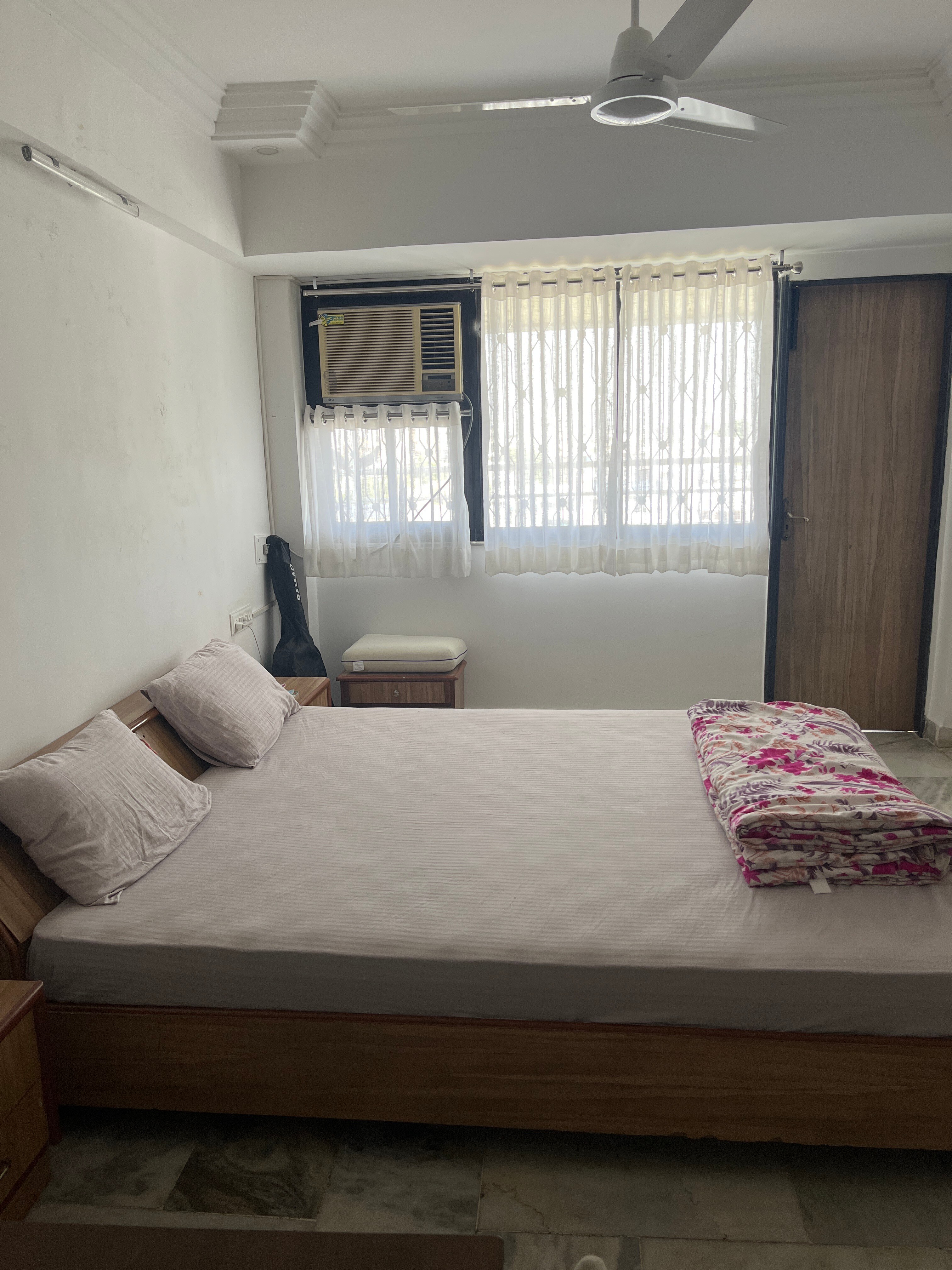 3BHK duplex apartment in Ahmedabad - Tap to explore photos