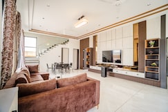 Aaramgharstays - 4BR B8 villa with private pool, Lonavala