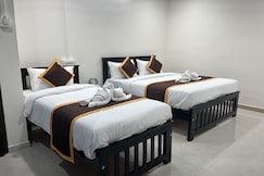 Panduranga Elite, Honavar