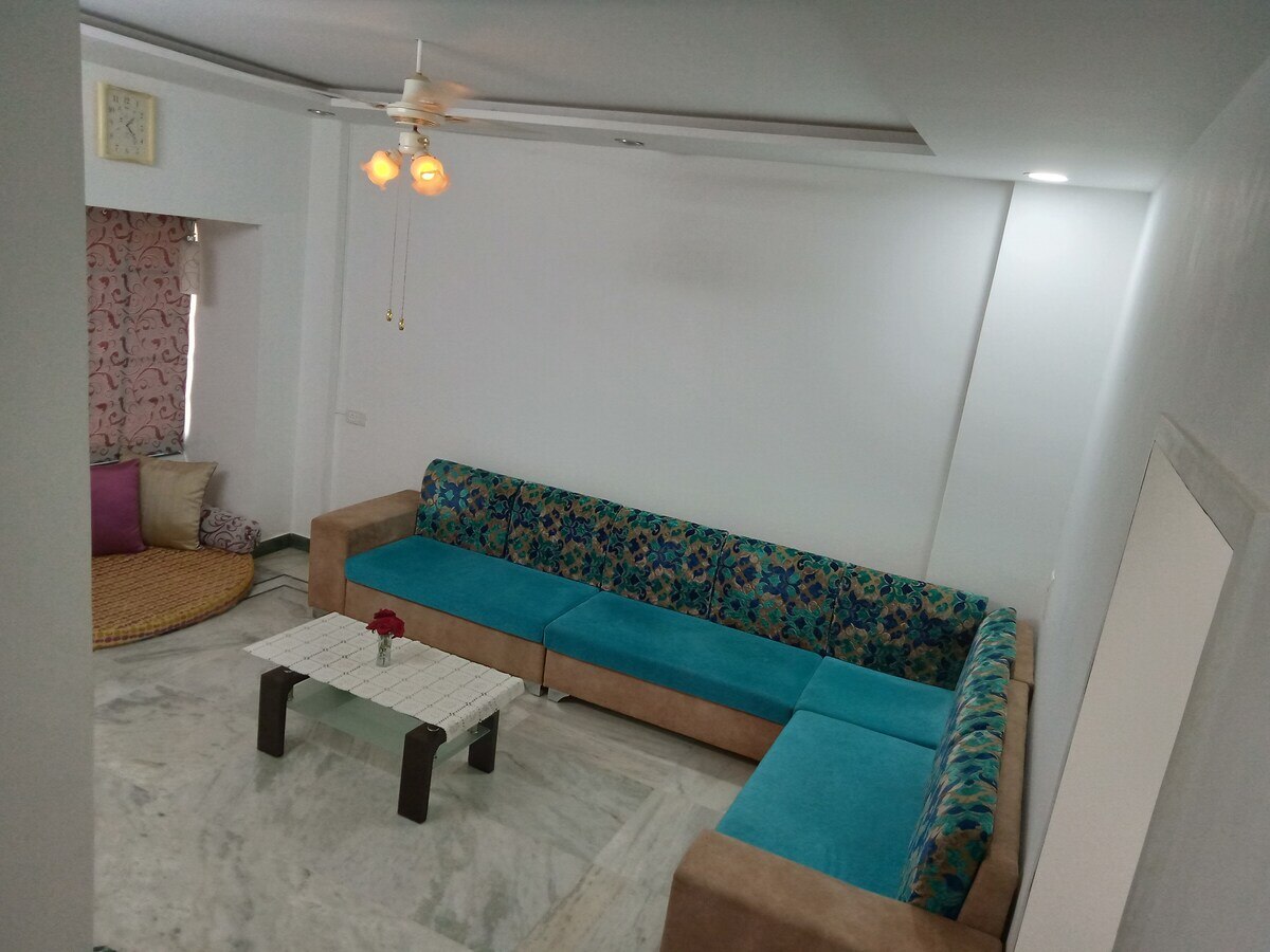 Comfortable bedroom in two storey bunglow - Tap to explore photos