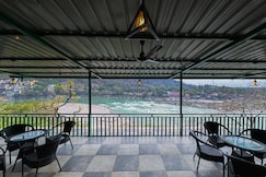 The Leisure Cave On the Ganges, Rishikesh