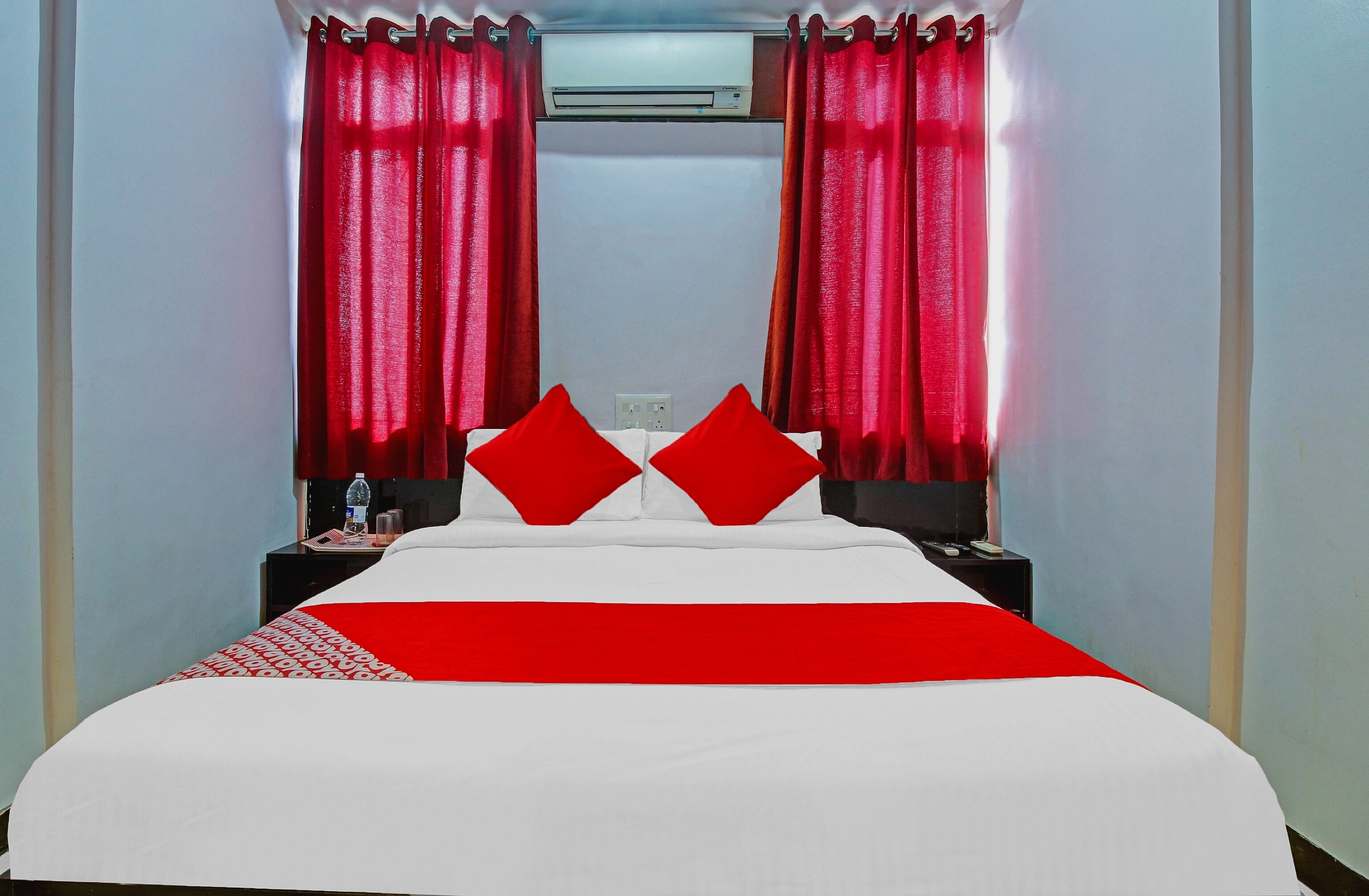 Hotel O Silver Star Executive - Tap to explore photos