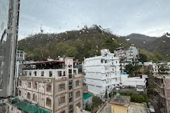 The Budha, Dehradun