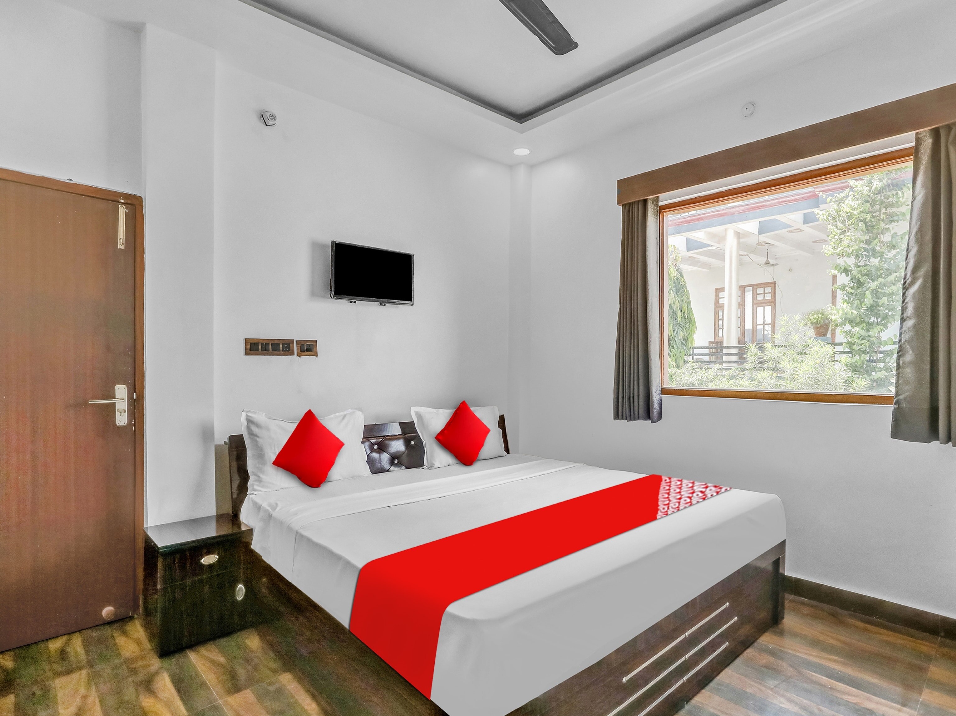 Hotel O Mahakaal Palace - Tap to explore photos