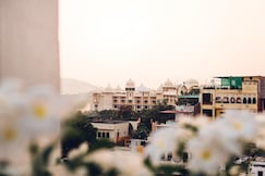 The Hostel Crown, Udaipur