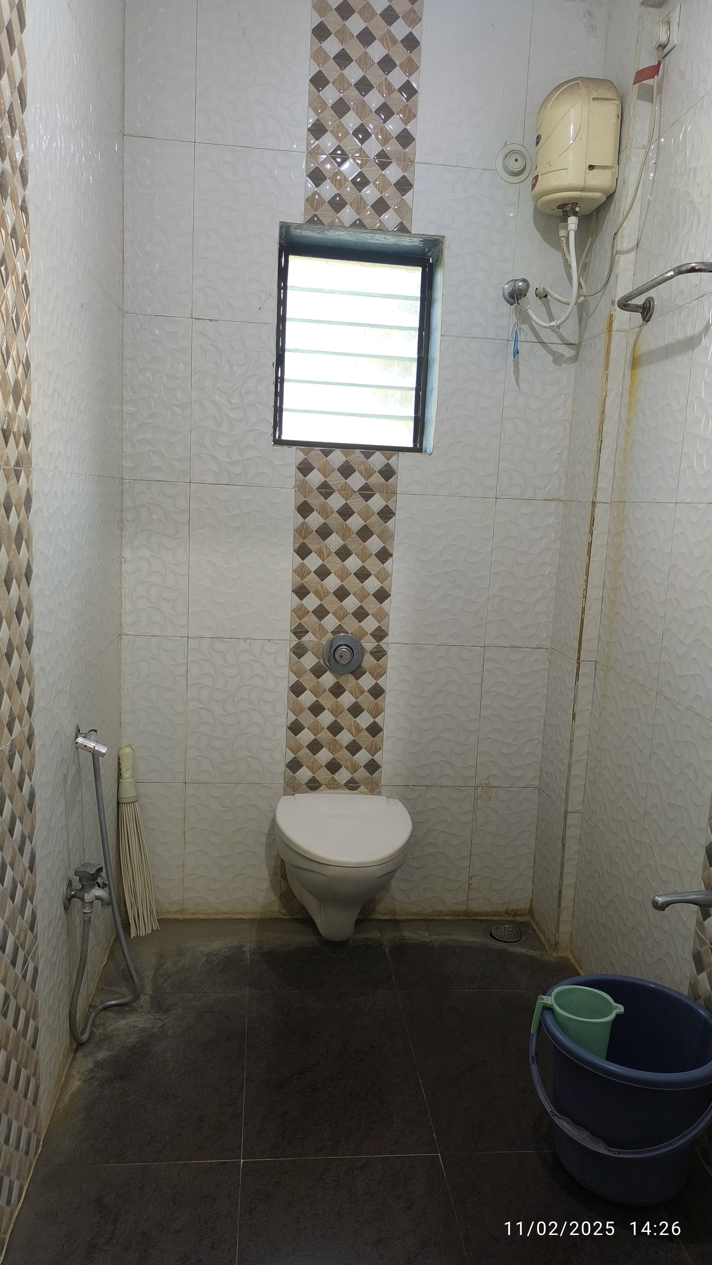 Shraddha Saburi Tourist Home - Tap to explore photos