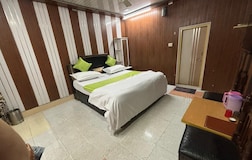 Bedroom 1 (AC Room)