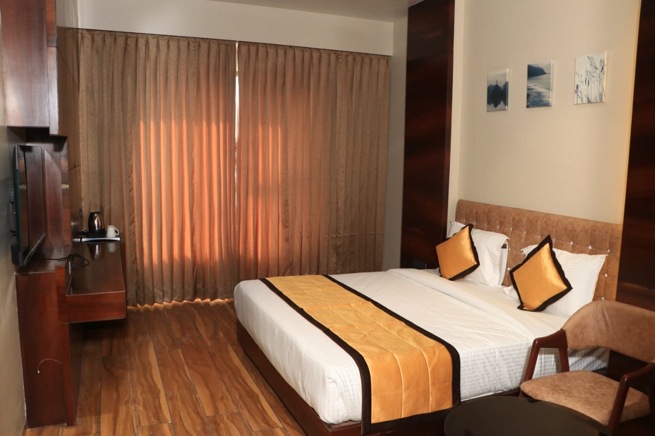 Deluxe Room 1