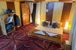 Apple Valley Homestay, Sainj