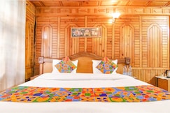 Hotel Arsh International near Kainchi Dham, Naukuchiatal