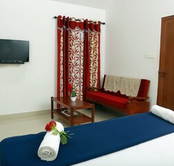 Deluxe Family Room(2 Adult's & 1 Child)