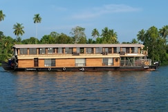 Bluerain Houseboat, Alleppey