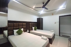 INDIRA LODGE, Jorhat