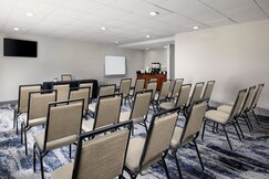 Hampton Inn by Hilton Long Island/Islandia, Long Island