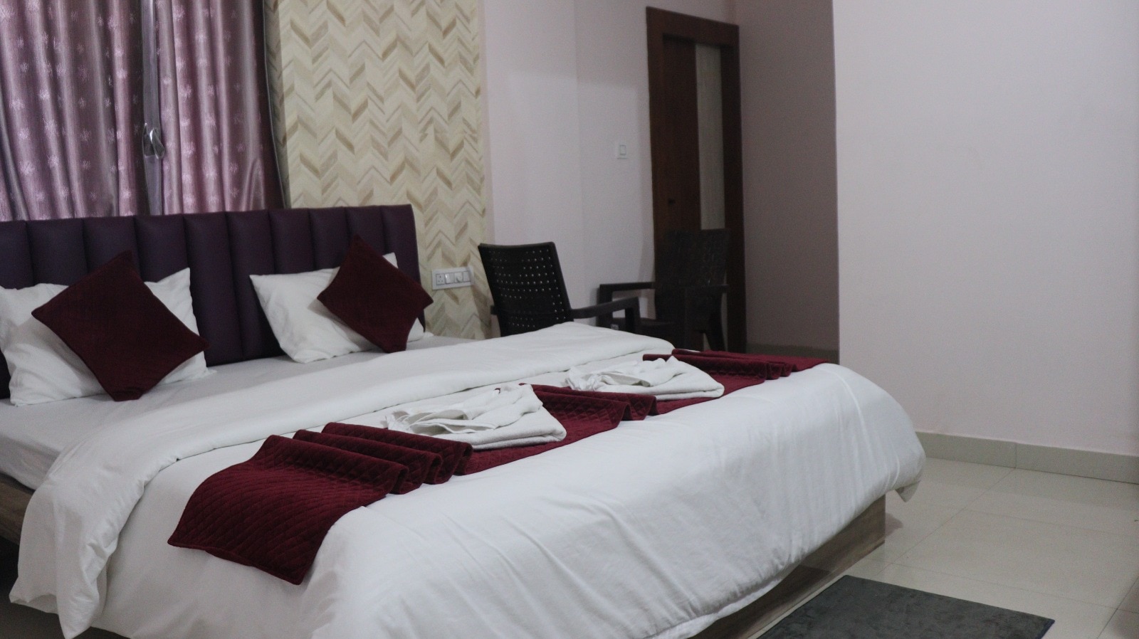 Hotel Bansal residency - Tap to explore photos