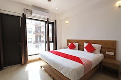 Hotel O by OYO Habitat, Gurgaon