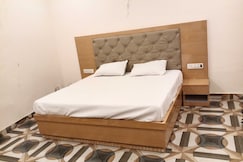 Hotel O Ayodhya Deluxe, Ayodhya