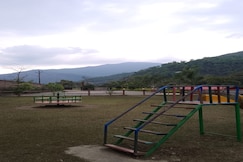 Sangri Resort, Seepa