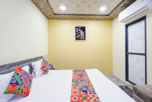 FabHotel Shivkashi Inn
