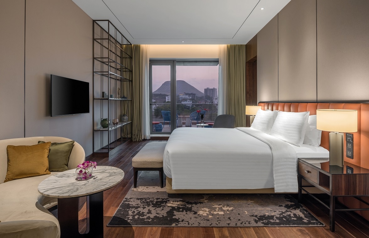 Deluxe Suite 1