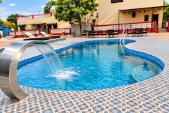 Shreejee The Farm with Pvt Pool & Farm tour in Gurugram, Gurgaon