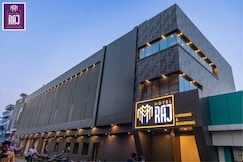 Hotel Raj, Latur