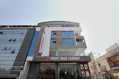 HOTEL ORANGE SUITES, Raichur