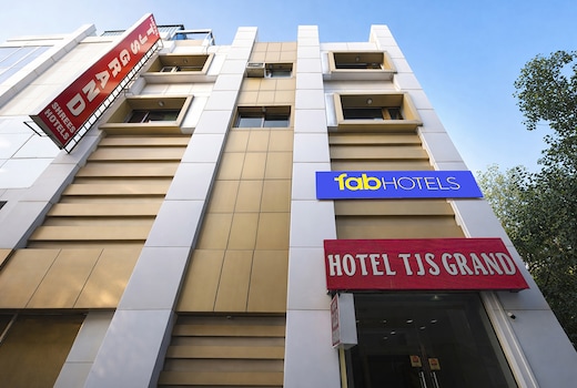 FabHotel TJS Grand