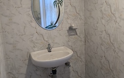 Family Cottage with Sea View